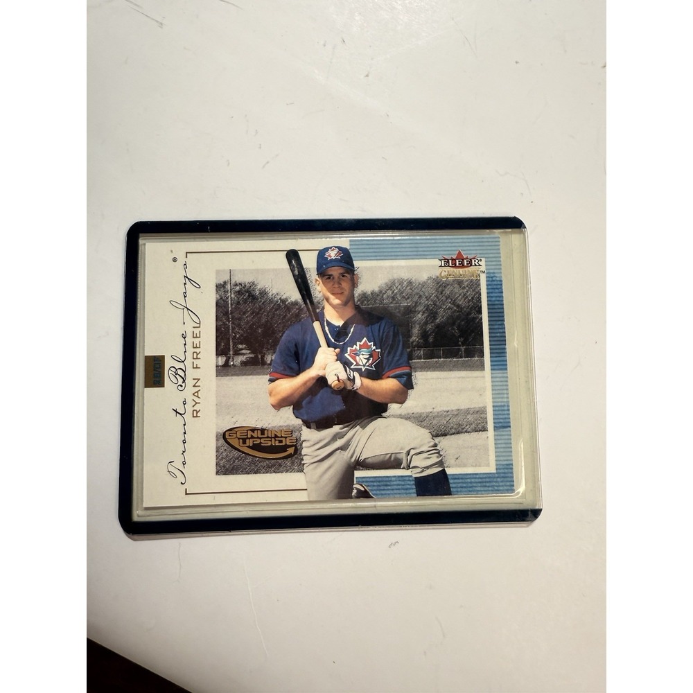 2001 Fleer Genuine #116 Ryan Freel Toronto Blue Jays Rookie Baseball Card.‎ (C5)